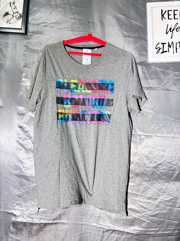 Guess Men's Graphic T-Shirt