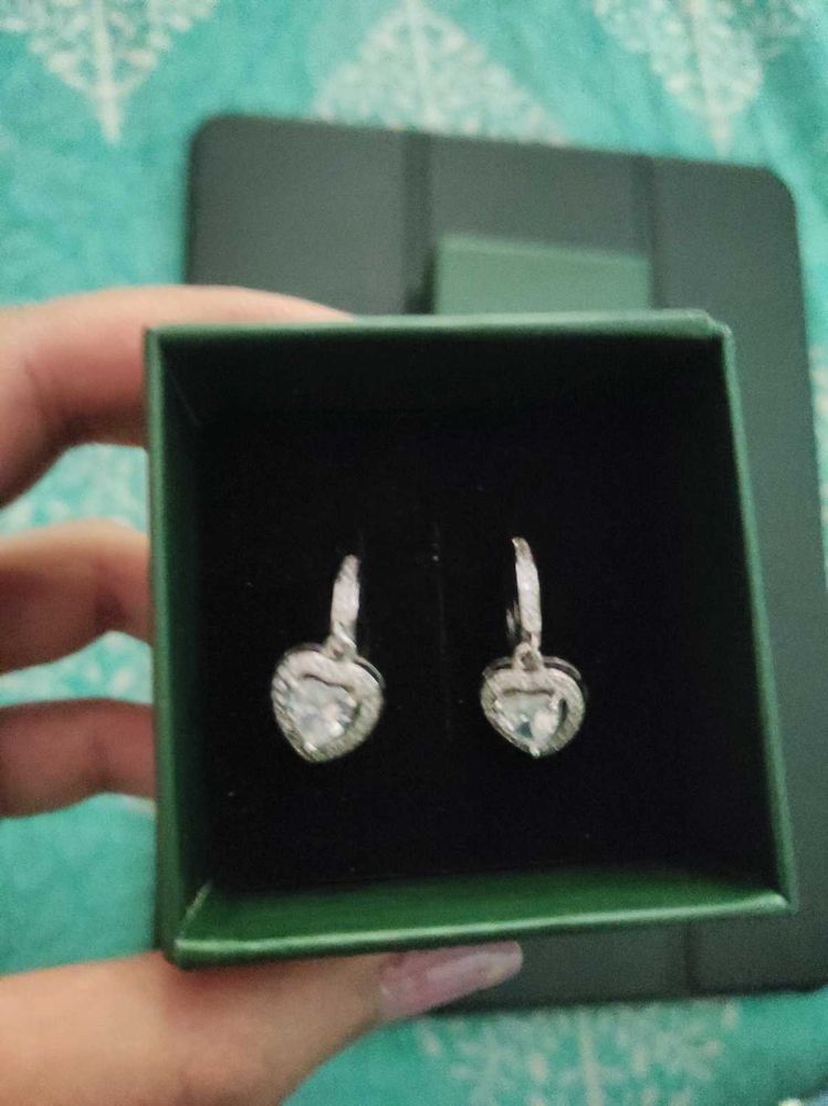 Pure Silver Studded Earring