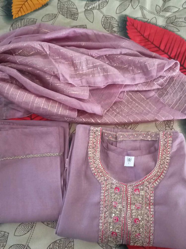 Beautifully Embroidered kurta set