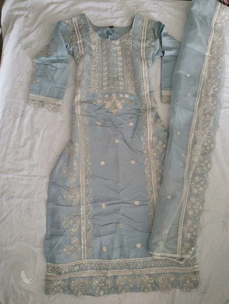 Y2K Embroidered Kurta with Dupatta Set