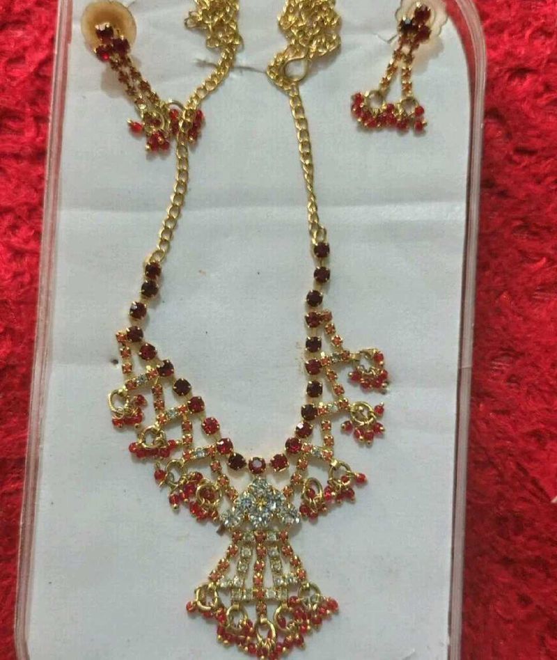Elegant Red &amp; Gold Necklace Set