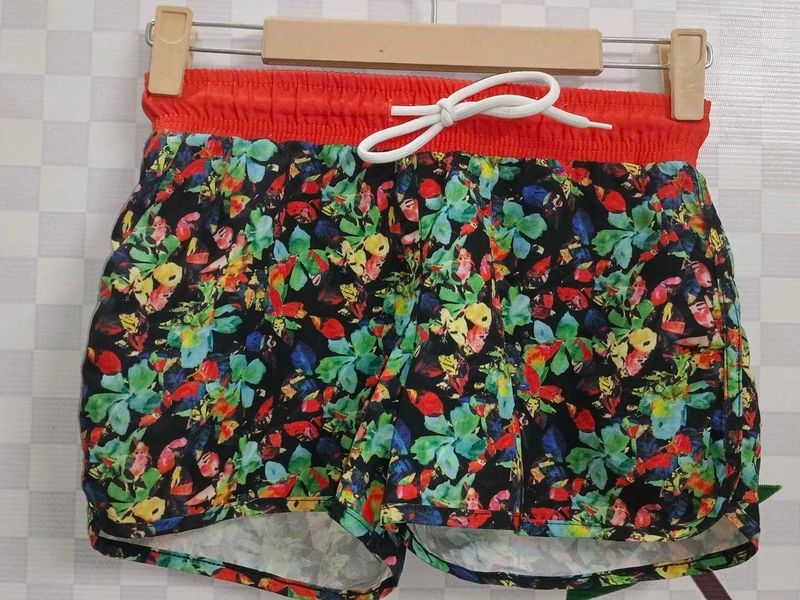 (1000)Floral Print Swim Shorts