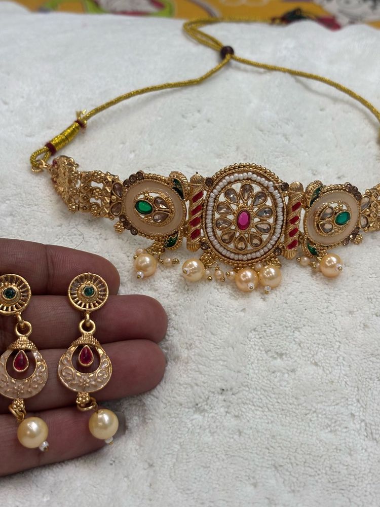 Elegant Gold Tone Choker &amp; Earring Set