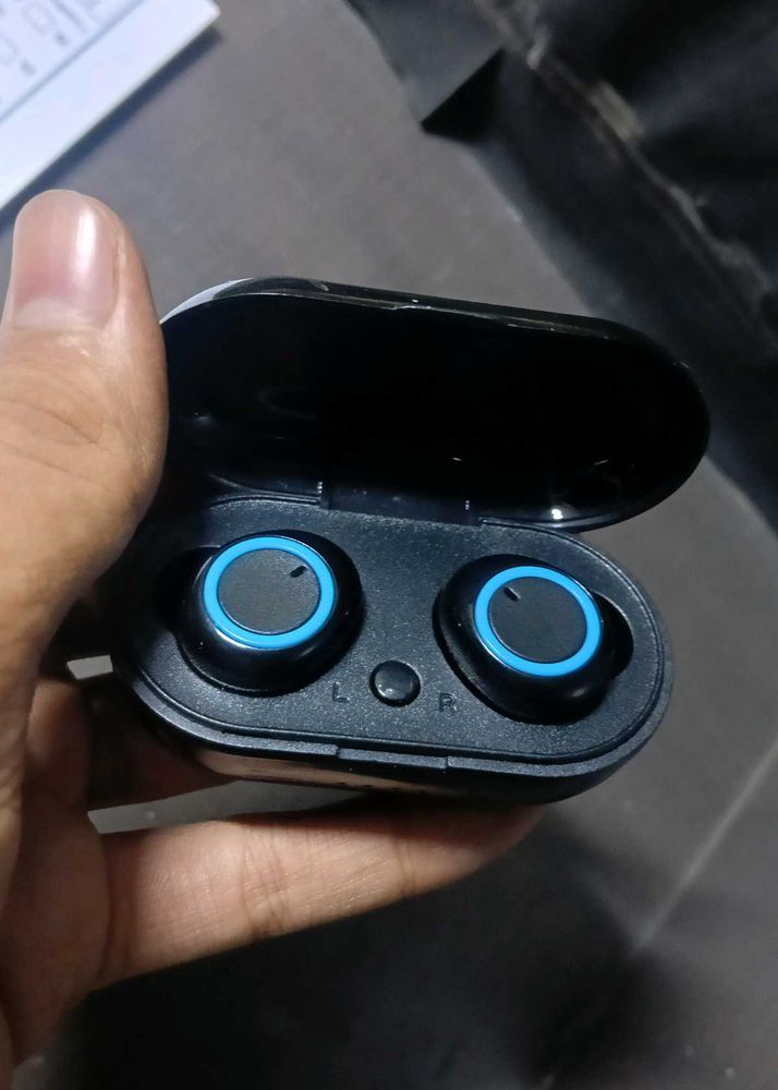 Bluetooth Earbuds