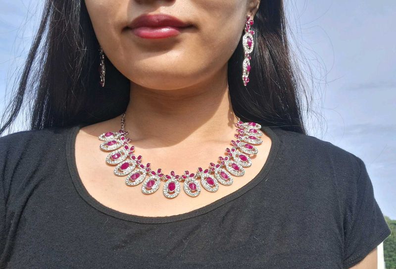 Siver And Pink Necklace Set