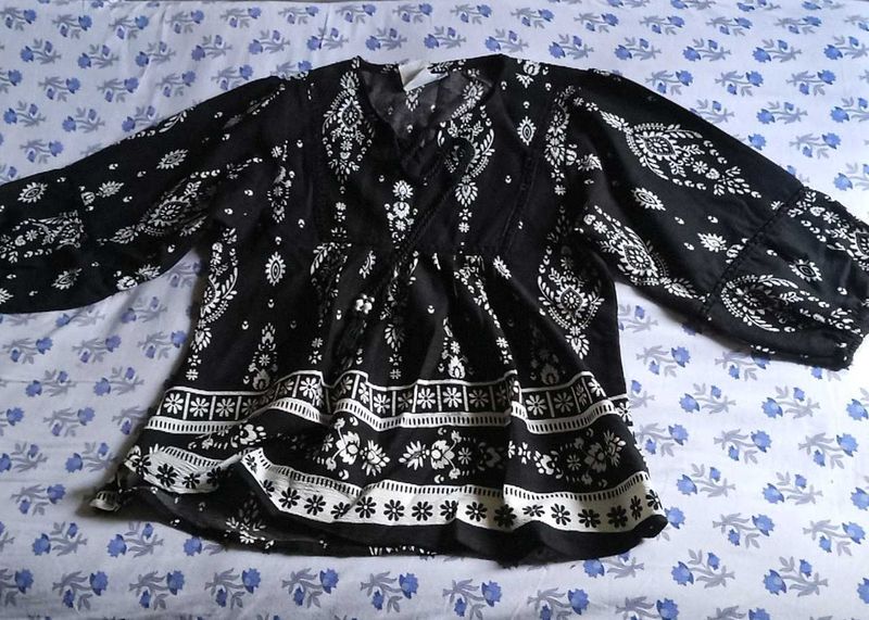 Boho Black &amp; White Print Tunic Top