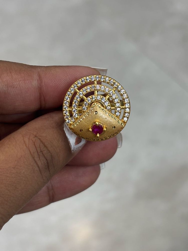 Elegant Gold Ring with Red Stone &amp; CZ