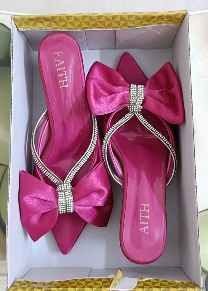 Faith Pink Bow heels 💗✨