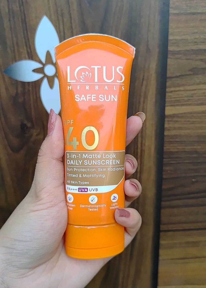 Lotus Herbals Safe Sun SPF 40 Daily Sunscreen