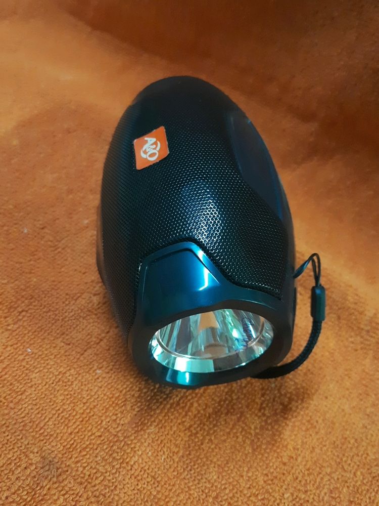 💥 Flashlight With Wireless Bluetooth Speaker Pack Of 1