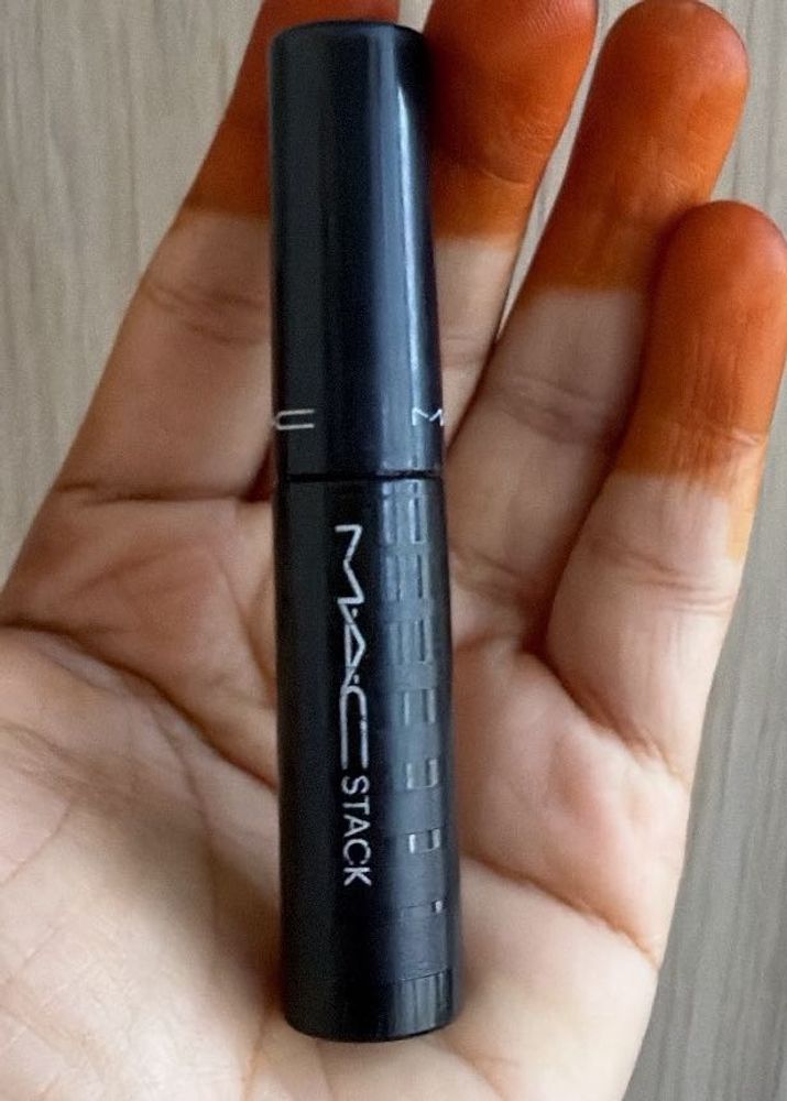 MAC Stack Mascara Black