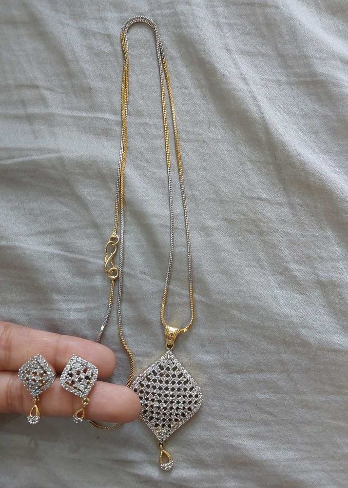 Jewellery Set with Necklace and Earrings