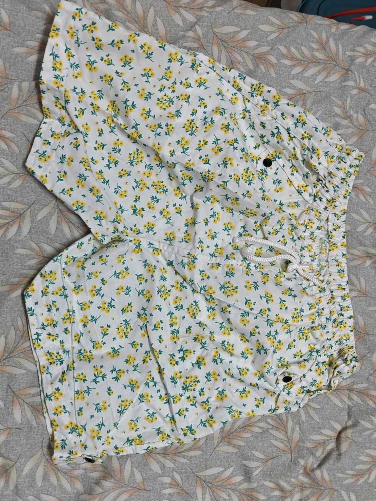 Floral Print Casual Shorts