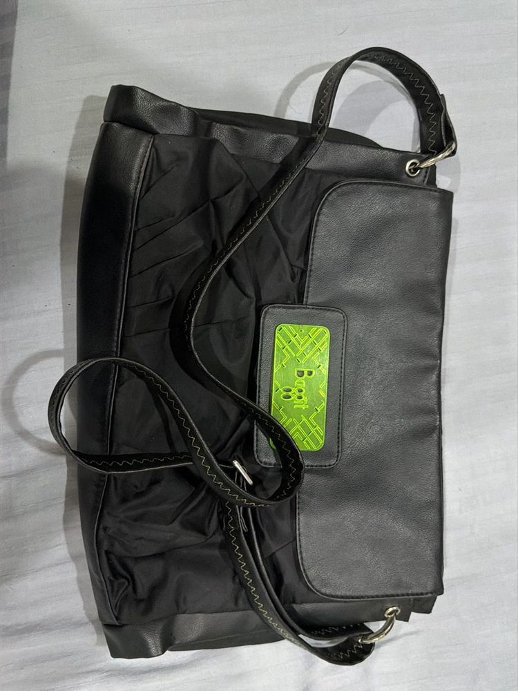 Chic Black Shoulder Bag