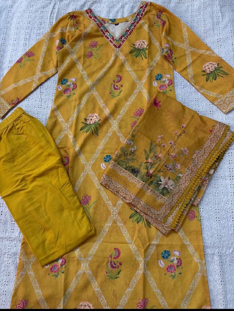 Mustard Brand new suit set
