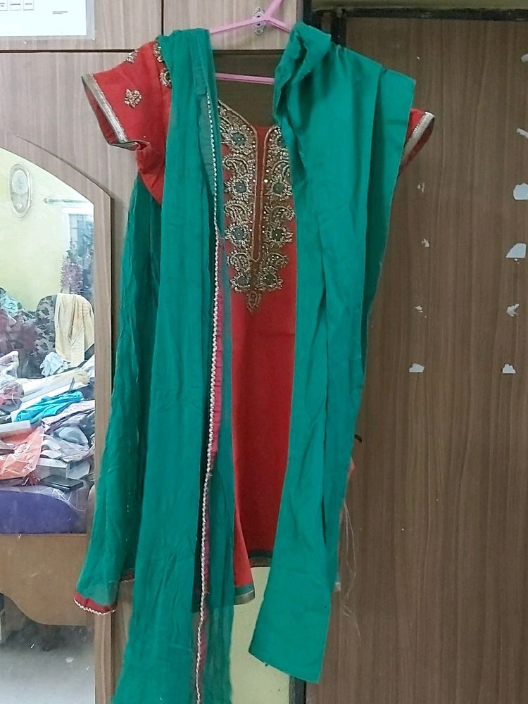 Churidar Set