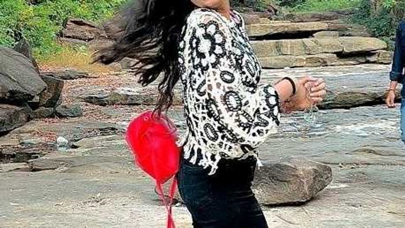 Stylish Black &amp; White Crochet Top