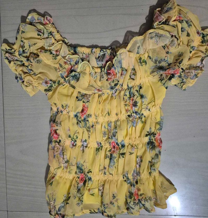 Floral Print Yellow Crop Top