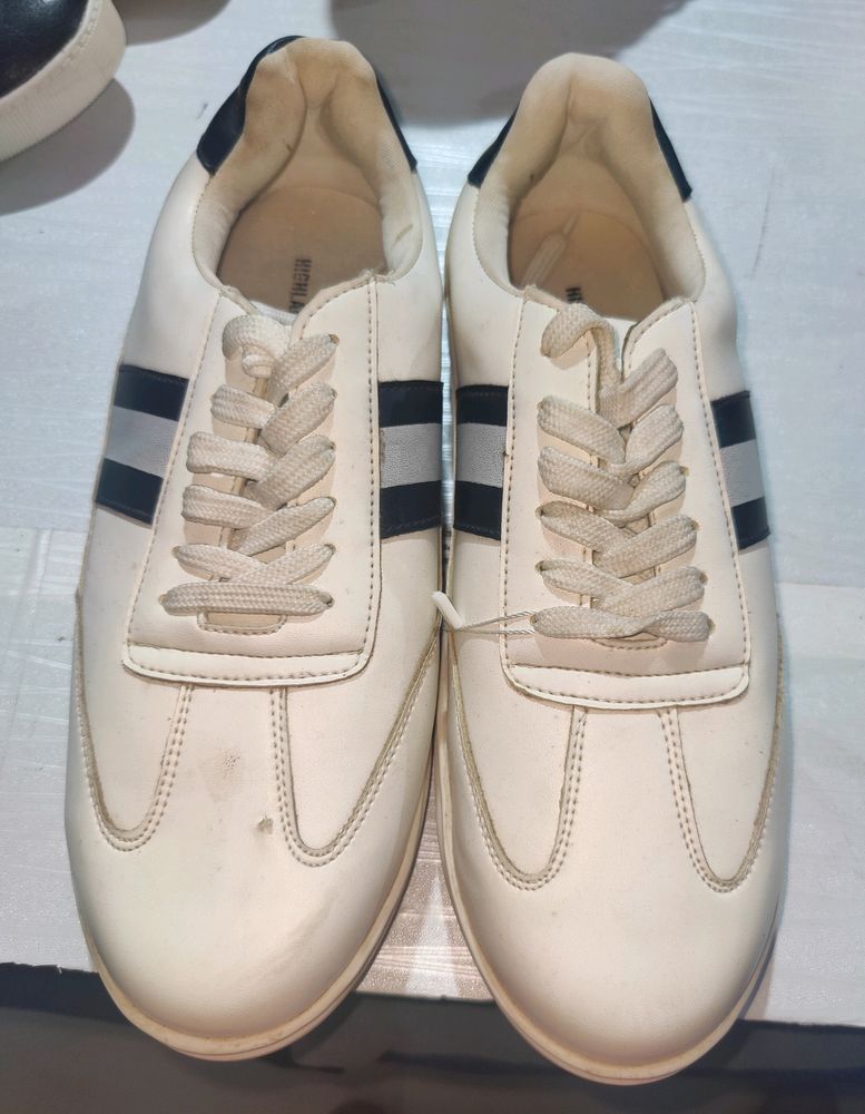 Highlander Sneakers For Men . Like New