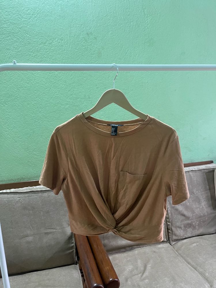 Forever 21 Twist Front Tee