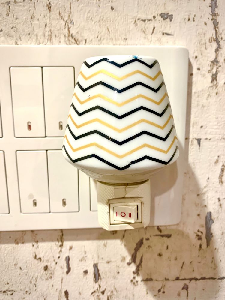 Wall Lamp With Sakura fragrance