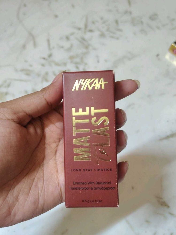 Nykaa Matte-Last Long Stay Lipstick SHADE CHAI