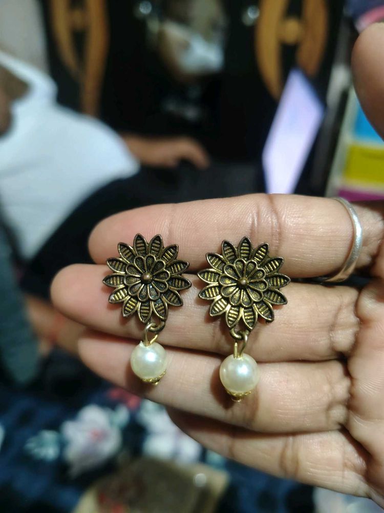 Antique Floral Pearl Earrings