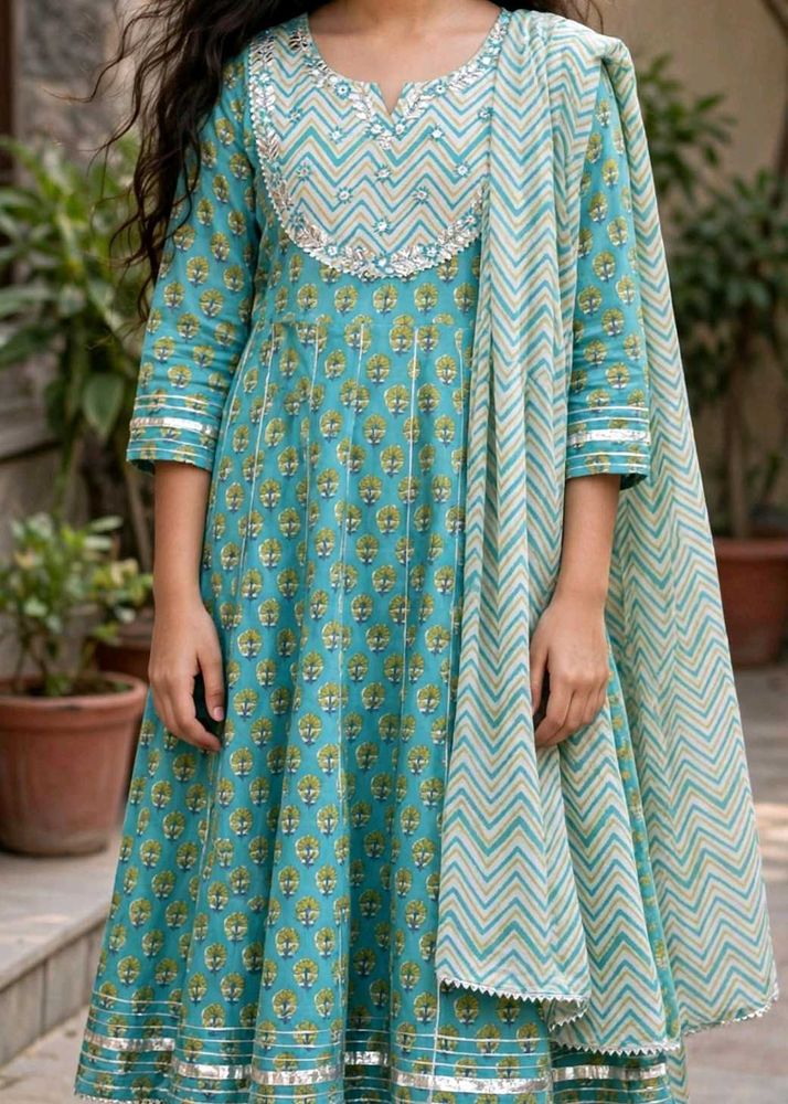 Beautiful Teal Ethnic Kurta Set