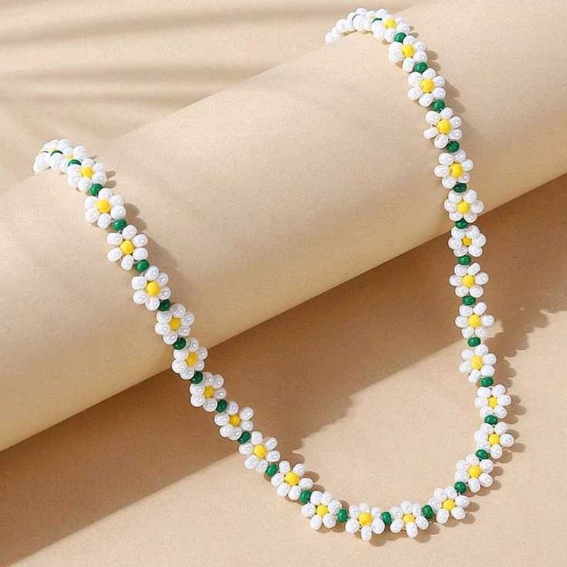 Daisy Beaded Necklace🕊️