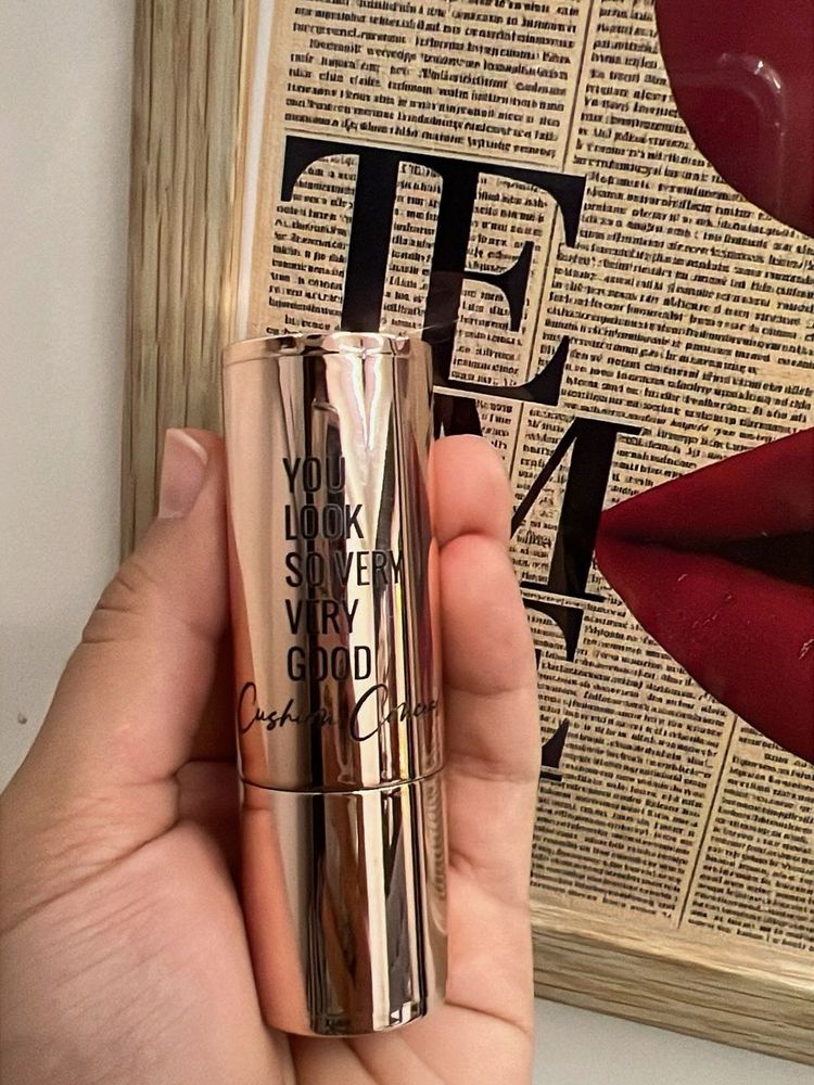 cream contour stick