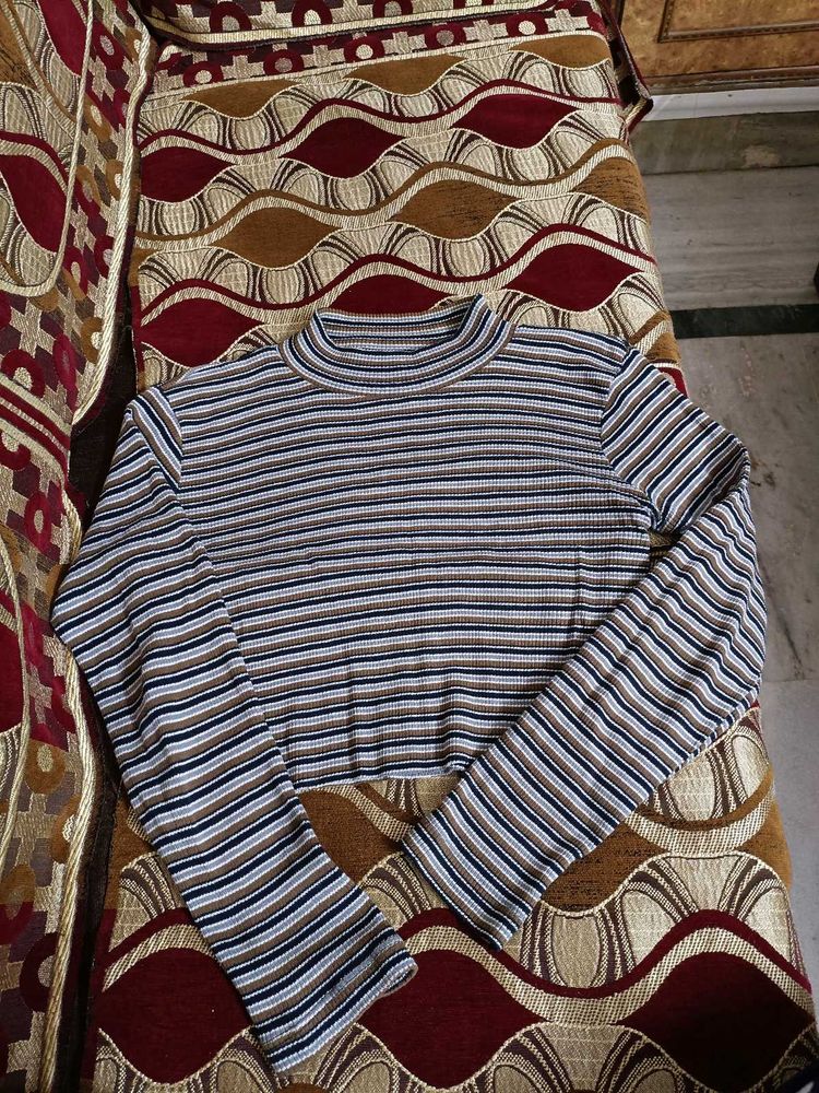 Striped Long Sleeve Crop Top