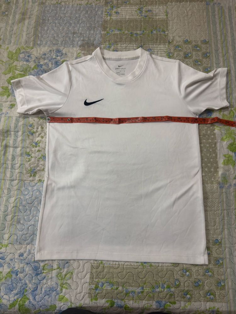 Nike Dri-FIT White T-Shirt