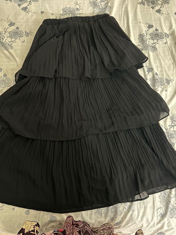 Tiered Black Midi Skirt