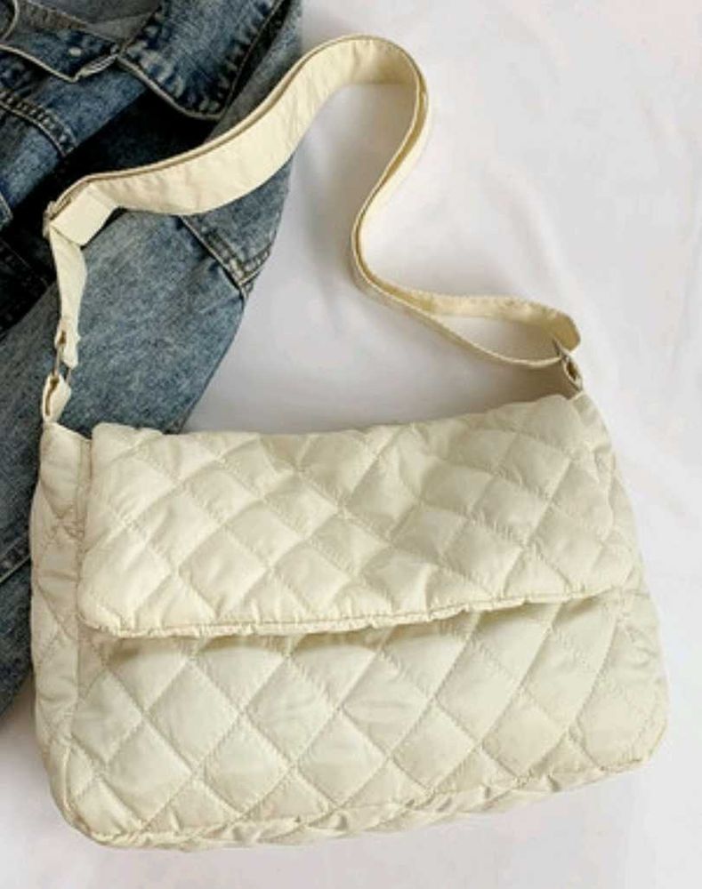 🚨 SALE 🚨 pinteresty quilted shoulder bag 🤍✨
