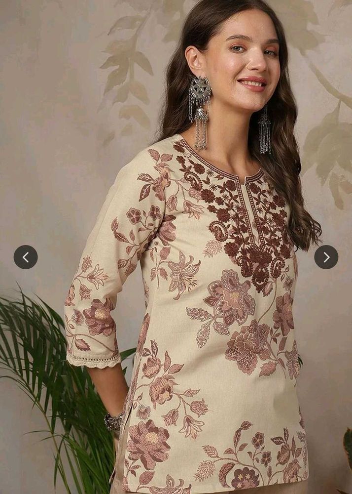 UPARNA embroidered chikankari short kurti
