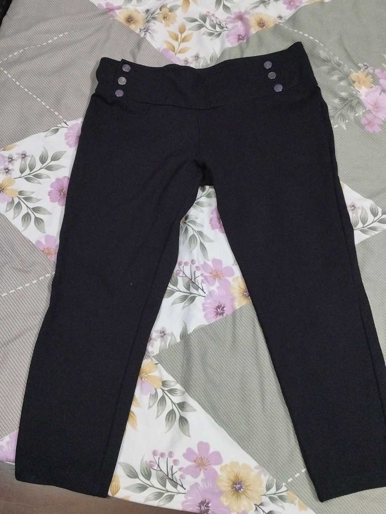 Black Textured Cropped Pants