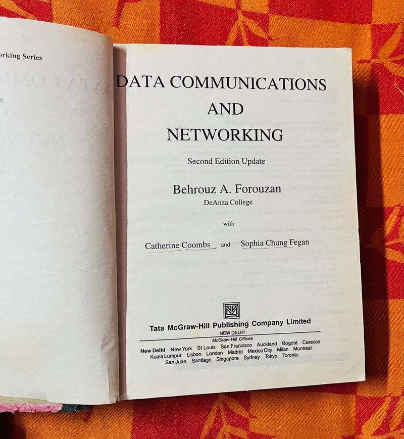 Data Communications and Networking Book