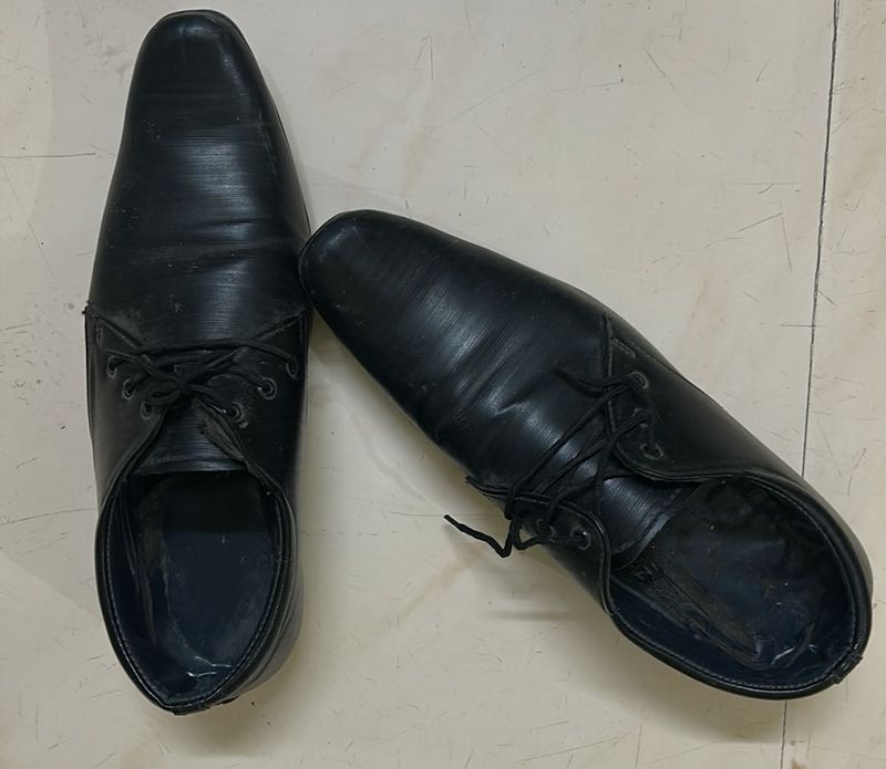 Classic Black Leather Shoes