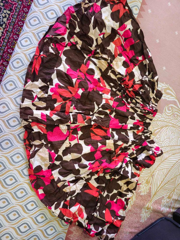 Vibrant Floral Print skirt