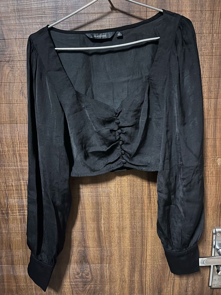 Chic Black Square Neck Ruched Crop Top
