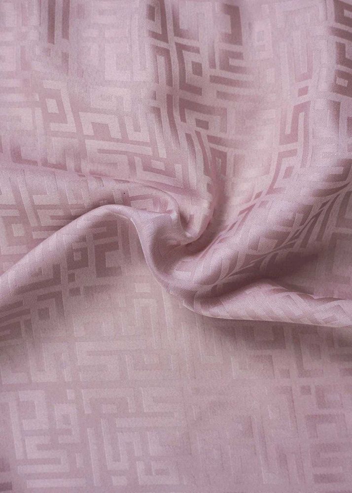 Elegant Scarf with Geometric Pattern