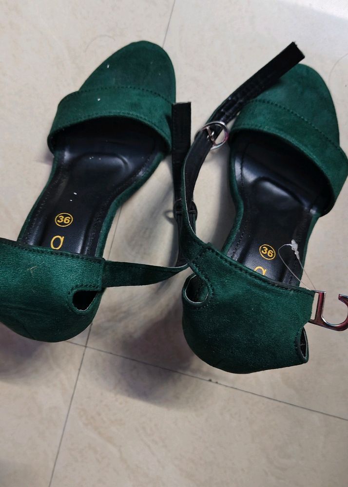 Brand New Classy Heels