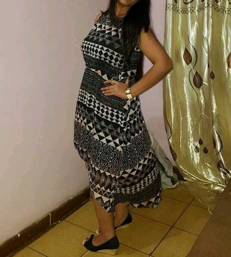 Patterned Sleeveless Dress (high low)