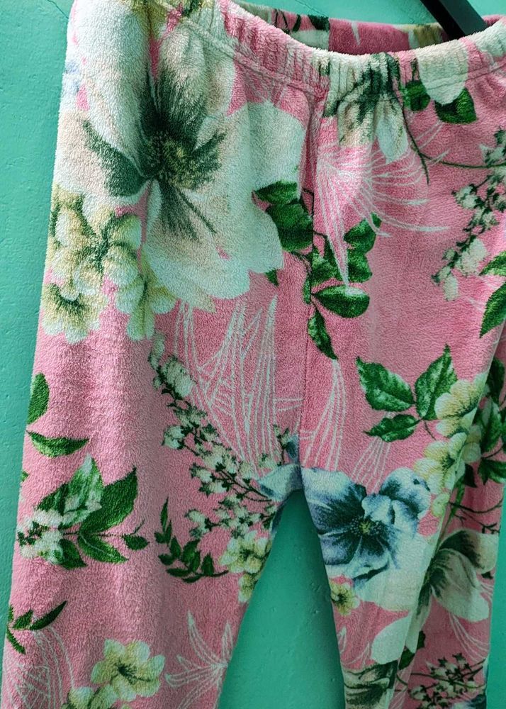 Stylish &amp; Comfy Floral Printed Warm Nightwear Paja