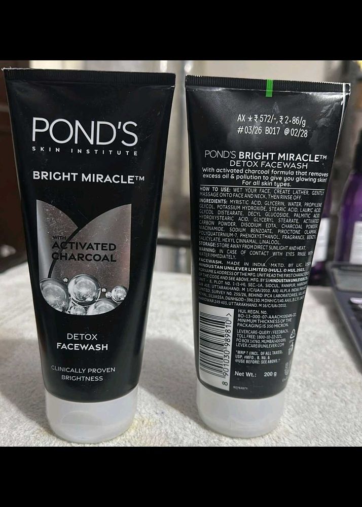 Pond's Skin Institute Bright Miracle Detox Facewas
