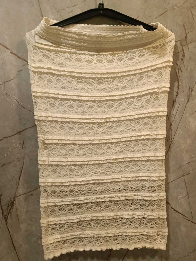 Cream Lace Layered skirt (size-M/L)