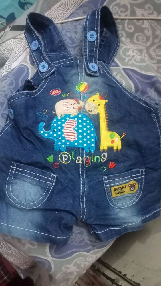 2 diffrent beutiful kids dungri one for 400 coins