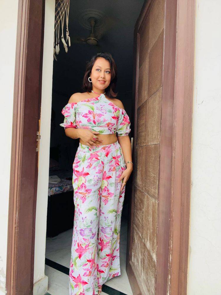 Floral Print Off-Shoulder Maxi Dress
