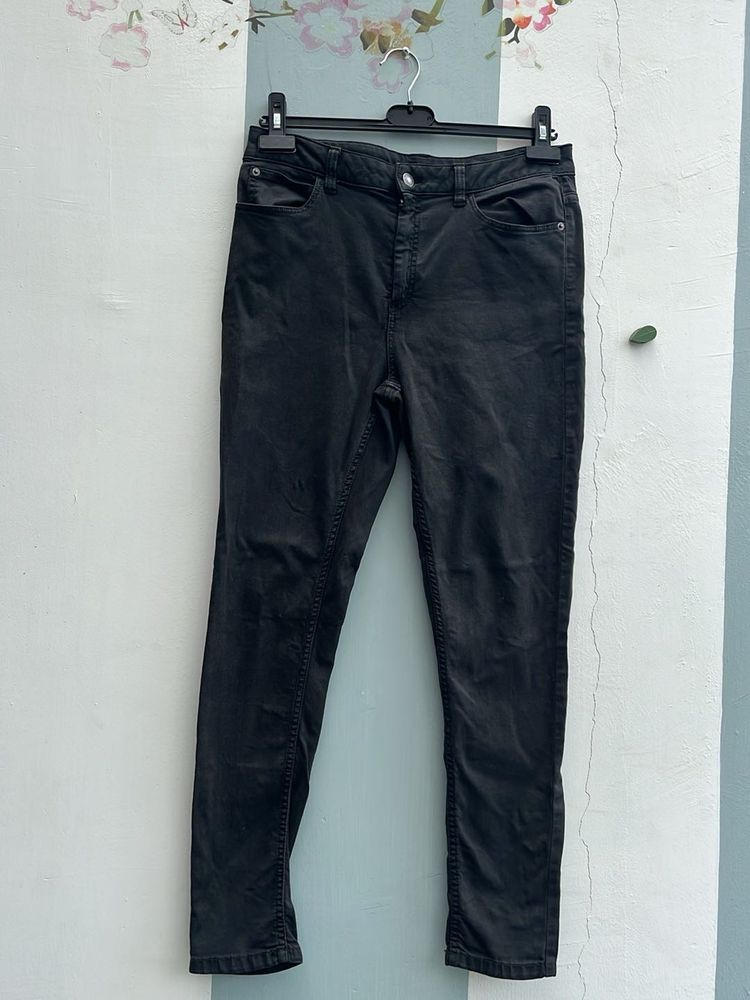 Charcoal High-Waisted slim fit Jeans