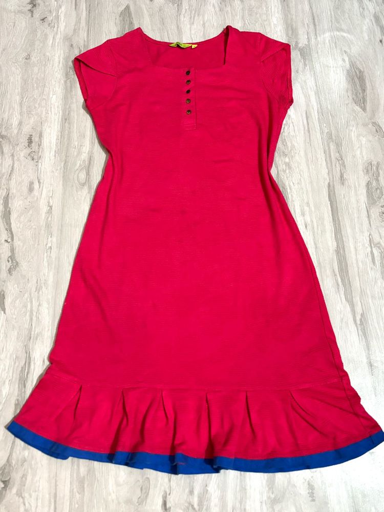 Chic Pink Ruffled Hem Dress